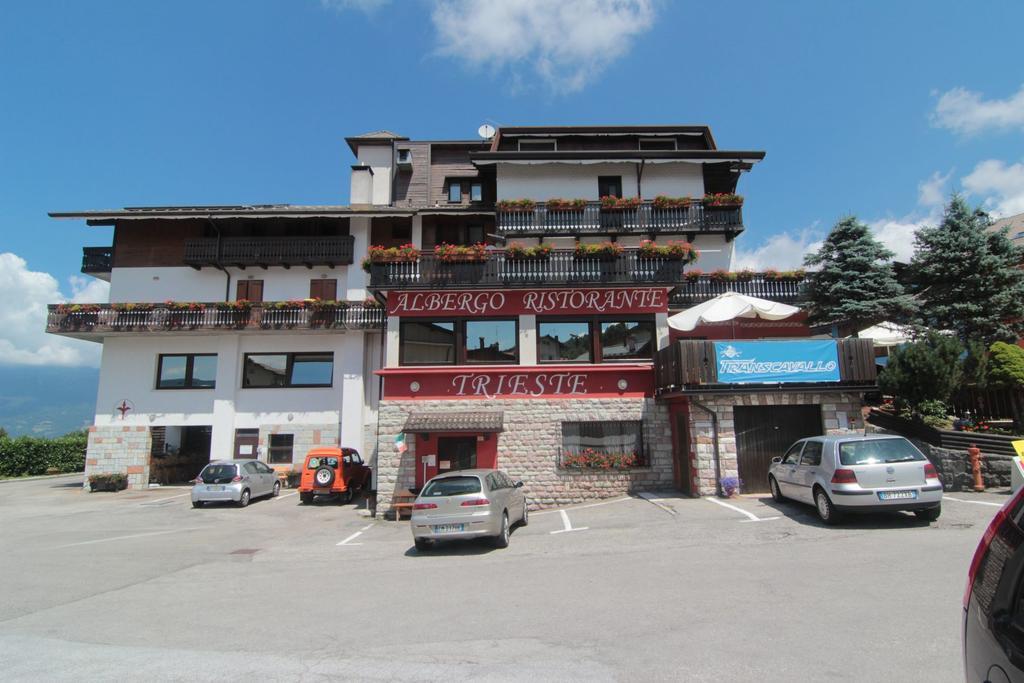 Albergo Trieste ตามเบร ดัลปาโก ภายนอก รูปภาพ