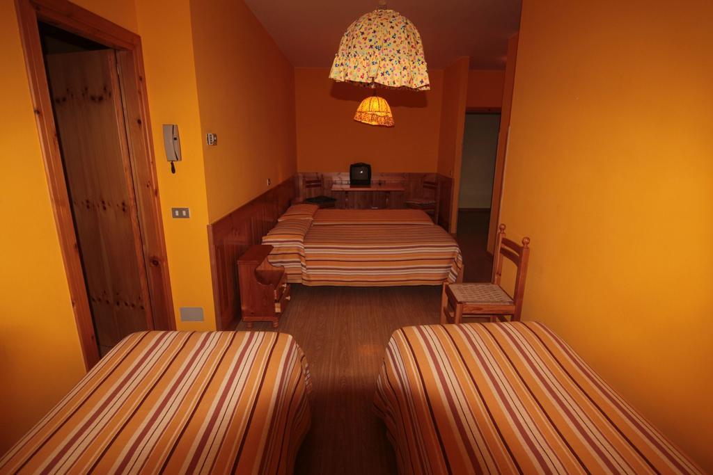 Albergo Trieste ตามเบร ดัลปาโก ห้อง รูปภาพ